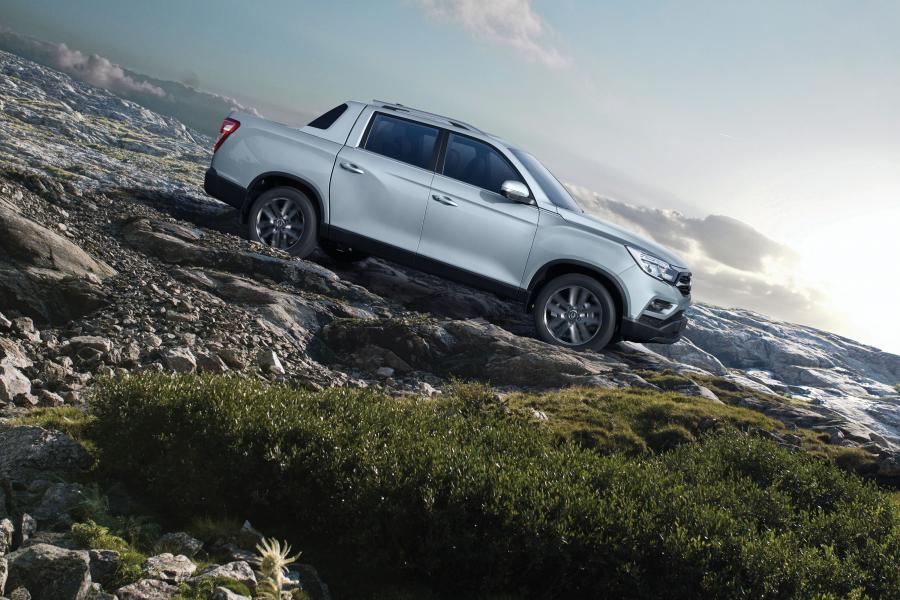  SsangYong Rexton Sports (Q200) 2018 года  (KR) (фото 27 из 40)